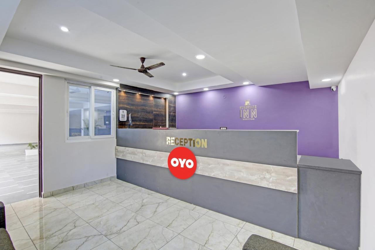 Hotel Oyo Flagship The Murti Noida Exterior foto